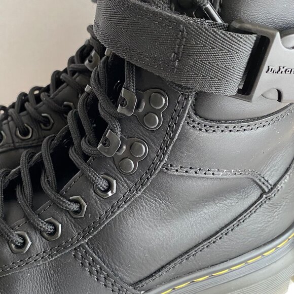 Dr. Martens Combs Tech Wyoming Leather Boots W9/M8 (Worn Twice) - Picture 12 of 14